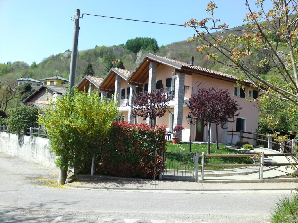 Garni Viggiona Hotel Trarego Exterior photo